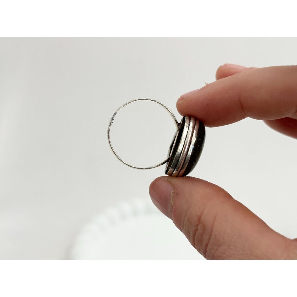 Teardrop Shaped Labradorite Vintage Sterling Silver Cabochon Ring - sz 12 - Picture 7 of 10